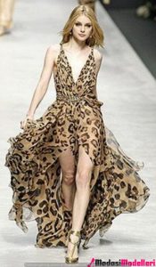 leopar-desenli-elbise-modelleri-29